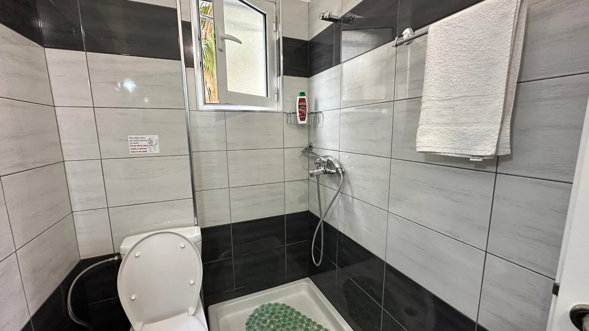 Apartament Galaxy Sarandë 0*,
